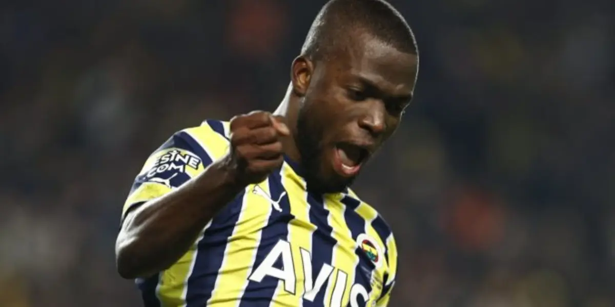 Enner Valencia no para de hacer goles con el cuadro del Fenerbache, y no se le ha ido el buen momento que tiene