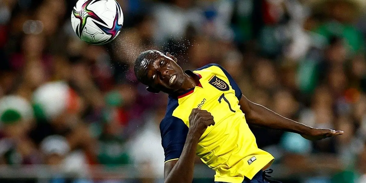 Félix Sánchez Bas estuvo anoche en el partido de Copa Libertadores entre Barcelona SC y Bolívar.