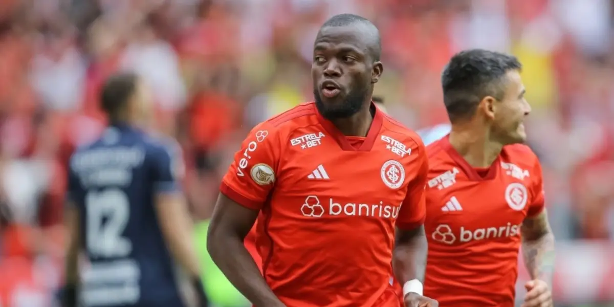 Gol de Enner Valencia en el clásico de Porto Alegre 